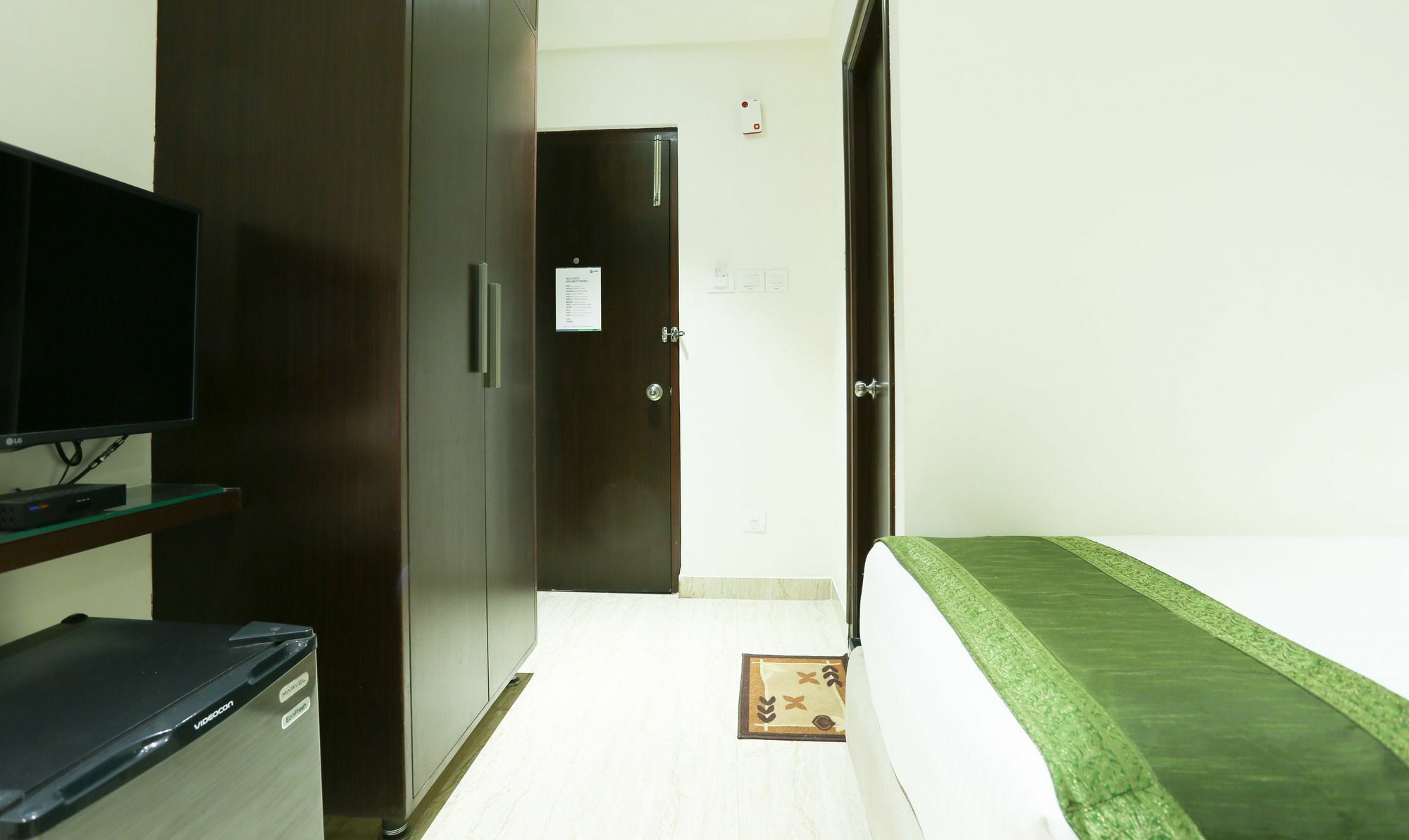 Hotel Treebo C Plaza Vijayawāda Exteriér fotografie